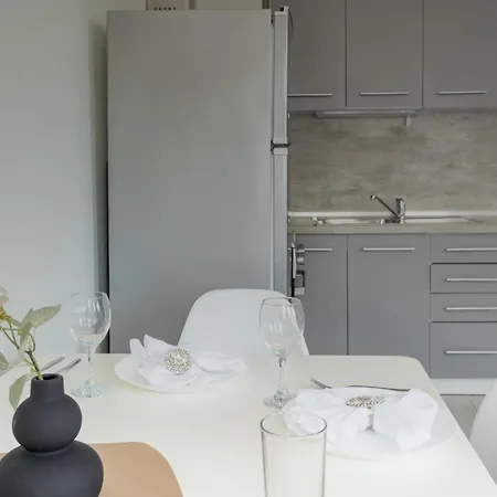 Symphony Park Apartment *