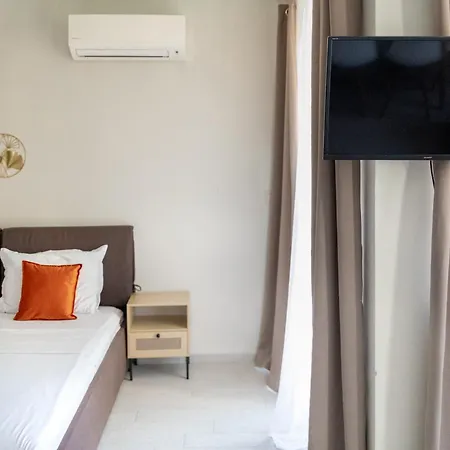 Symphony Park Apartment