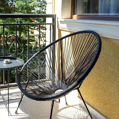 Symphony Park Apartment