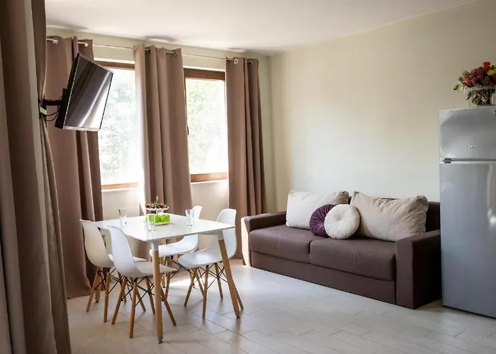 Symphony Park Studio شقة سينتس قسطنطين وهيلينا